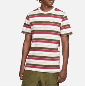 Nike. 'SB Max90 Skate T-Shirt.' Striped Pattern. Size Large.